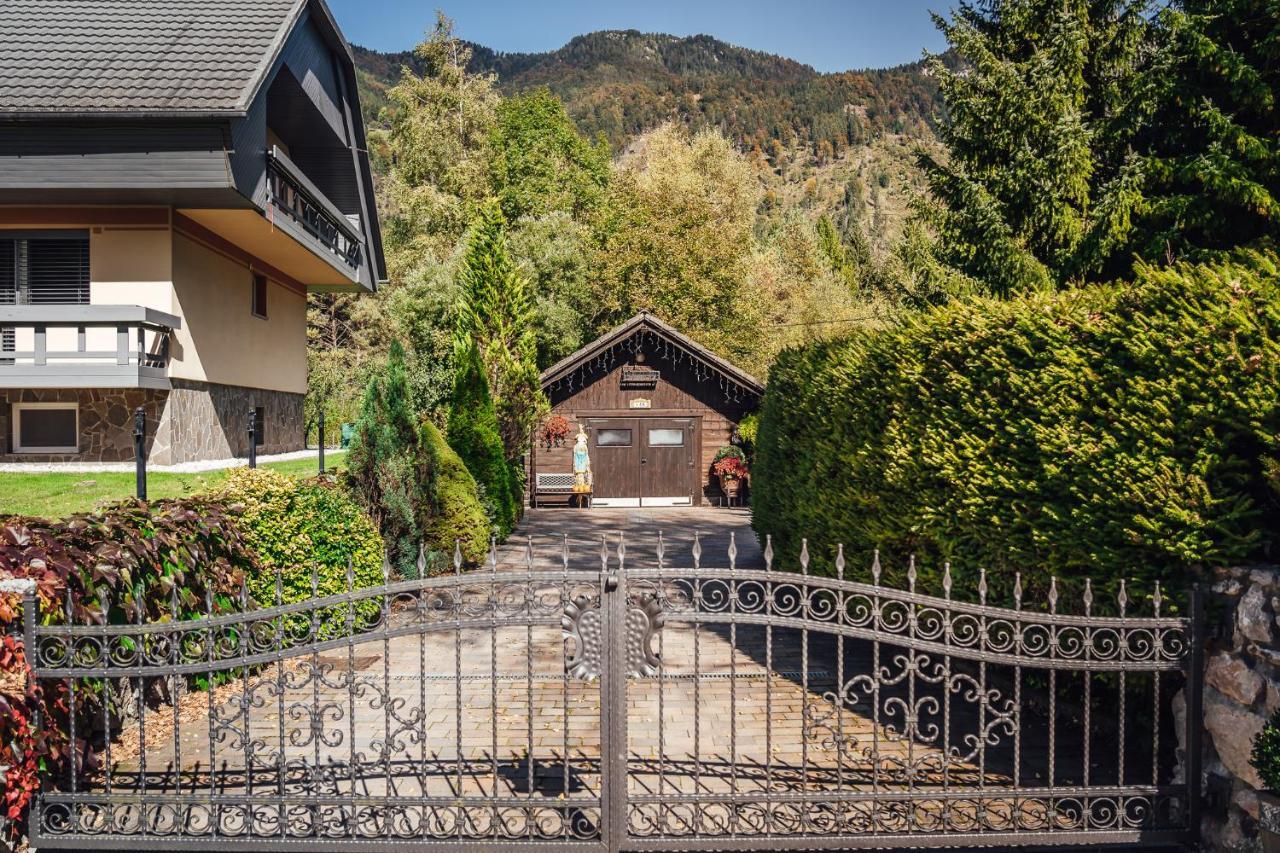 Apartma Borovc Mojstrana Extérieur photo